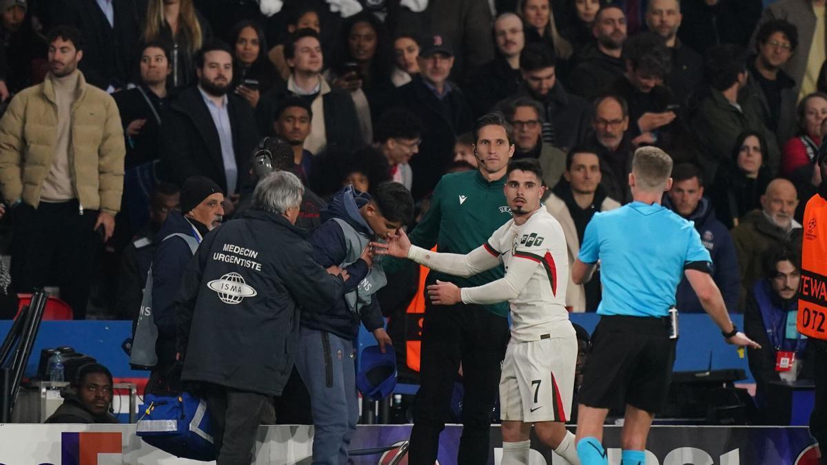 sanción, multa de 80.000 euros y señalado por su empujón a un recogepelotas del PSG