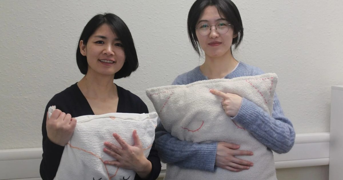 Crean almohada que reproduce música para no usar el teléfono al dormir