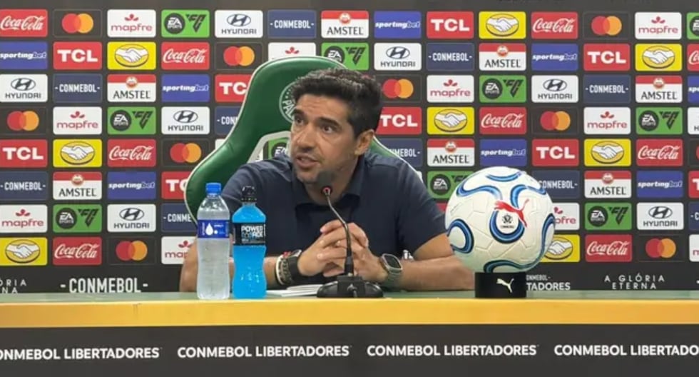 Abel Ferreira celebra uso del VAR contra Cristal, a puertas de recibir sanción de Conmebol por criticarlo