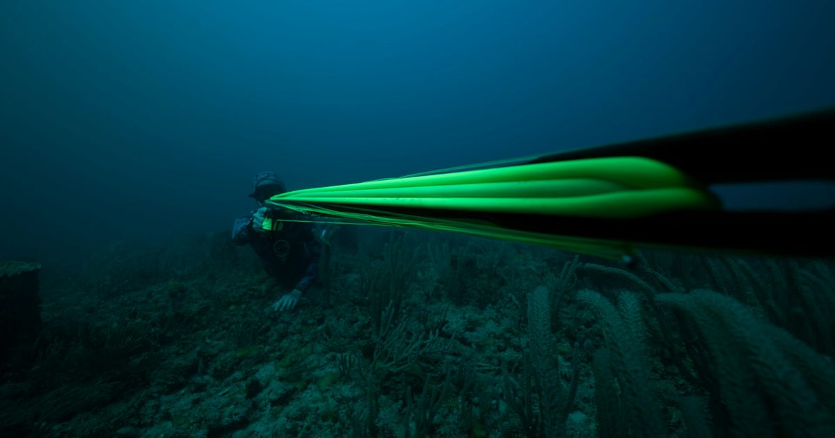 China estrena robot submarino que corta cables de internet en mar profundo